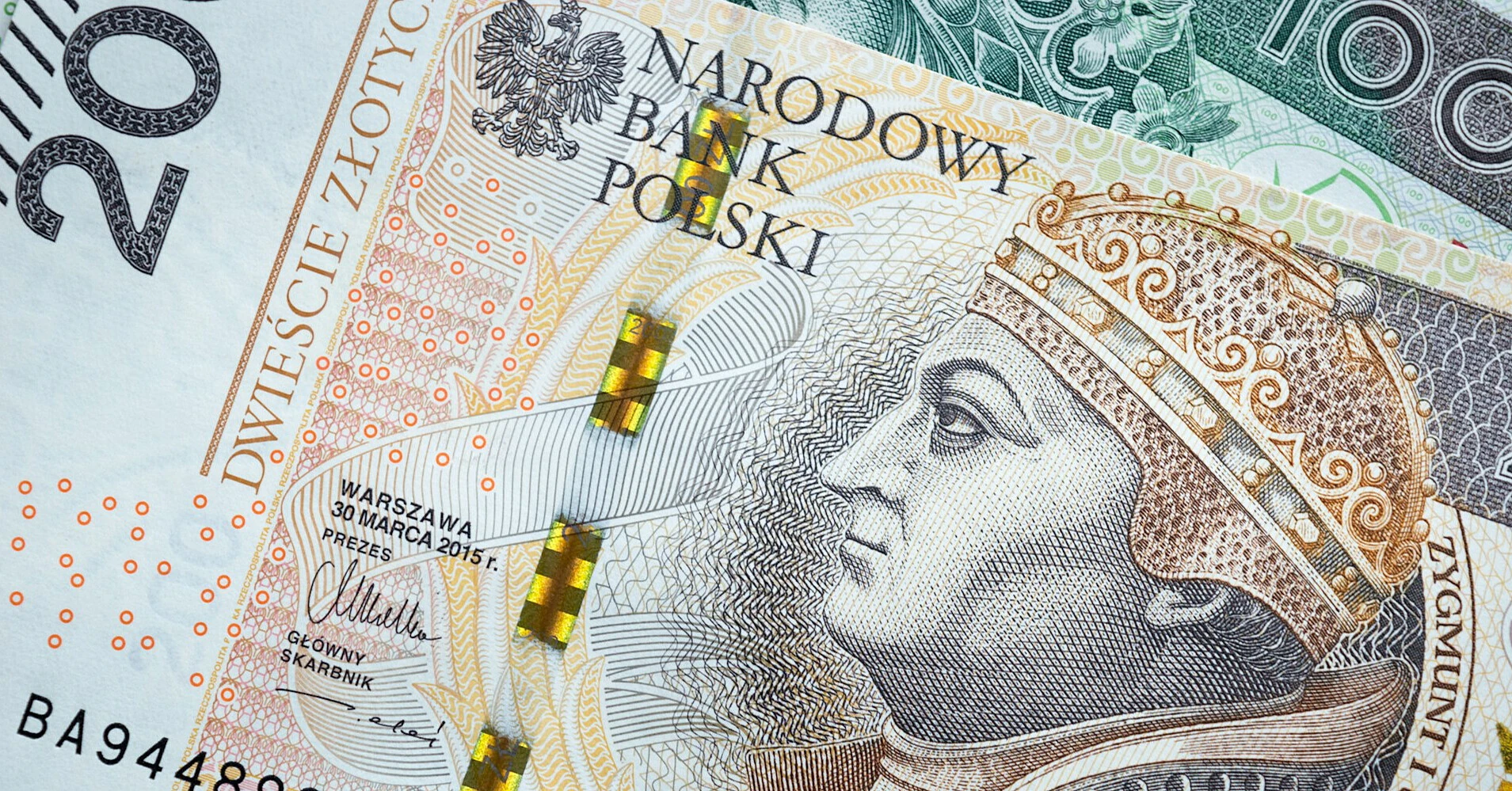 Чотири великі банки Польщі змінять правила повернення грошей після шахрайських транзакцій