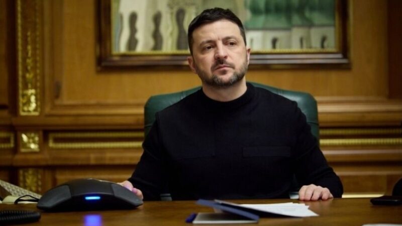 Резервне живлення: Зеленський доручив підготувати багатоповерхівки до можливих перебоїв з електропостачанням