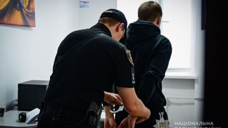 У Запоріжжі молодик побив чоловіка: потерпілий отримав тяжкі тілесні ушкодження