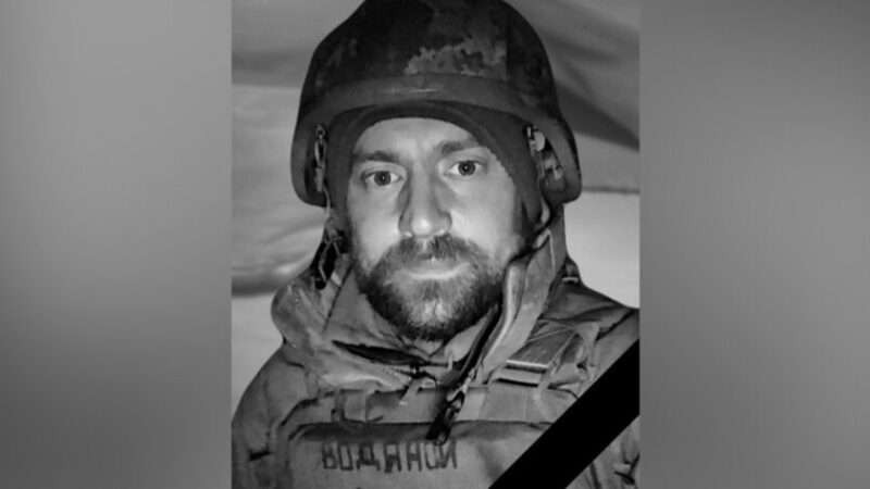 Двоє дітей залишилися без батька: захищаючи Україну загинув Олексій Новогурський з Камʼянського