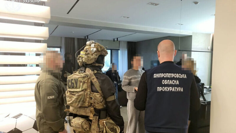 В Україні викрили схему незаконного виготовлення та збуту препарату для схуднення: підозри отримали 27 людей