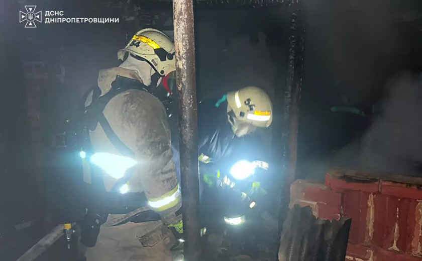 На Дніпропетровщині під час пожежі в будинку загинули дві жінки та чоловік