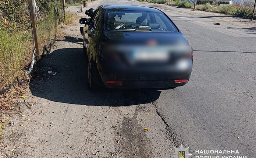 Окупанти атакували FPV-дроном авто неподалік Нікополя: загинув працівник поліції