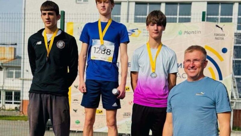 Дніпровські легкоатлети здобули три медалі на чемпіонаті України