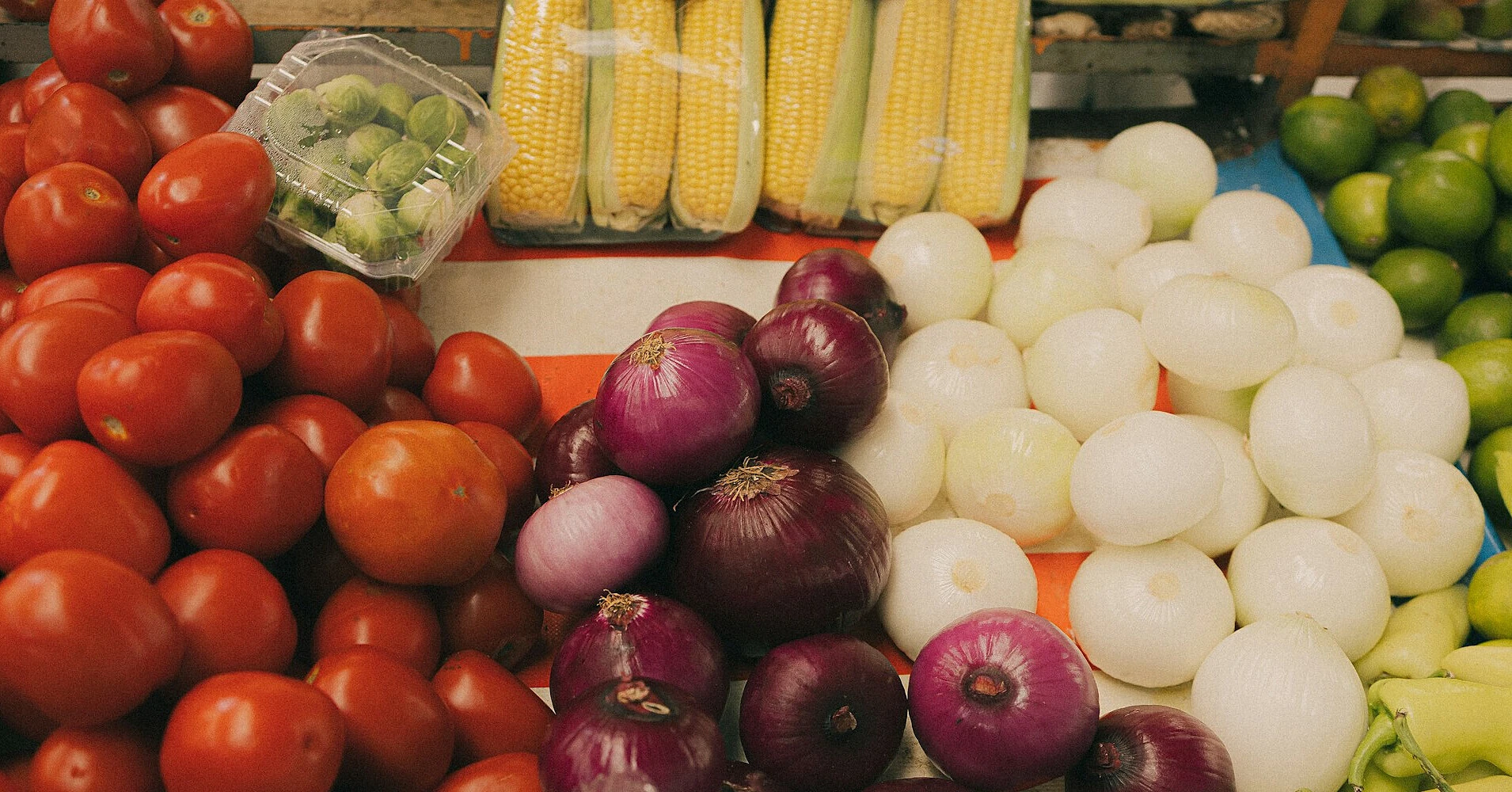 НБУ очікує нового прискорення інфляції через продукти, пальне і транспорт