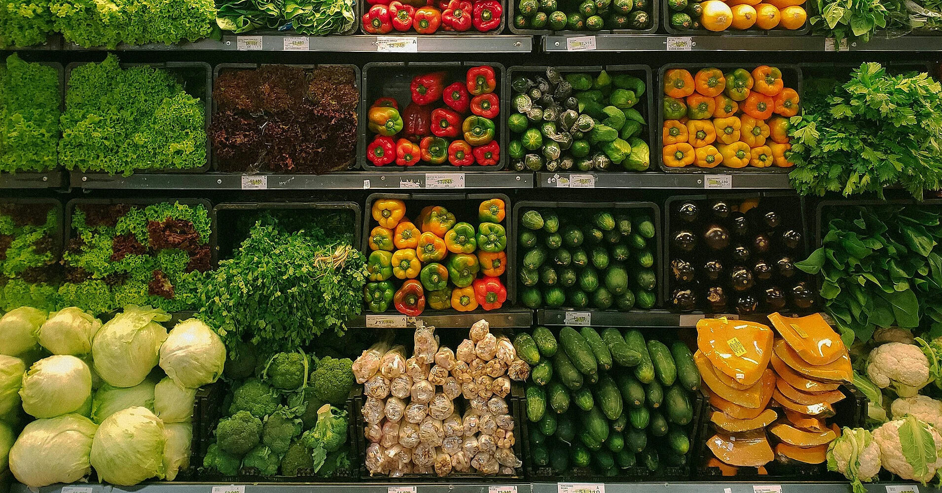 Інфляція в Україні прискорилася попри сезонне здешевлення продуктів