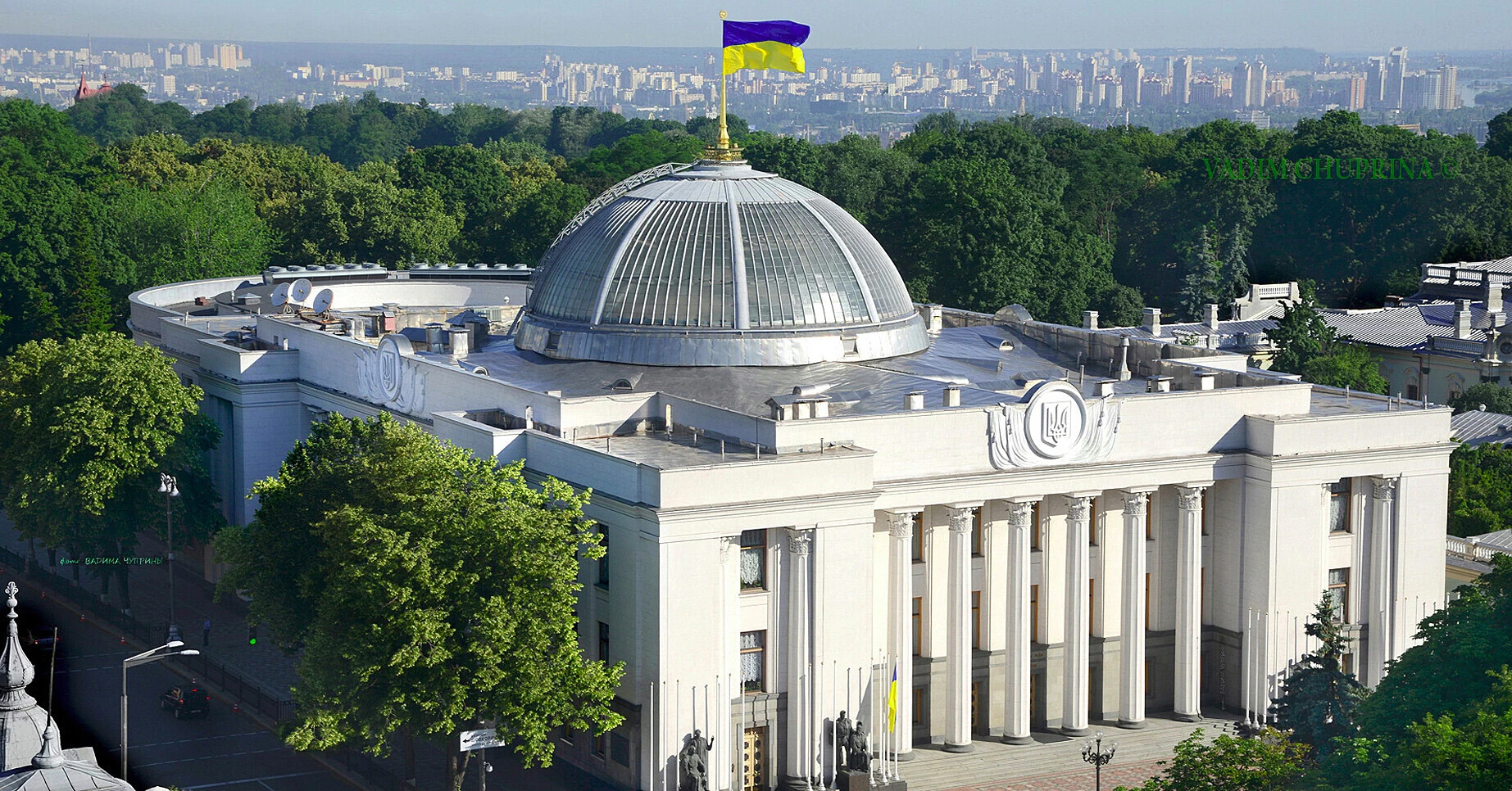 Рада знову спробує ввести ПДВ на посилки до €150 на вимогу МВФ