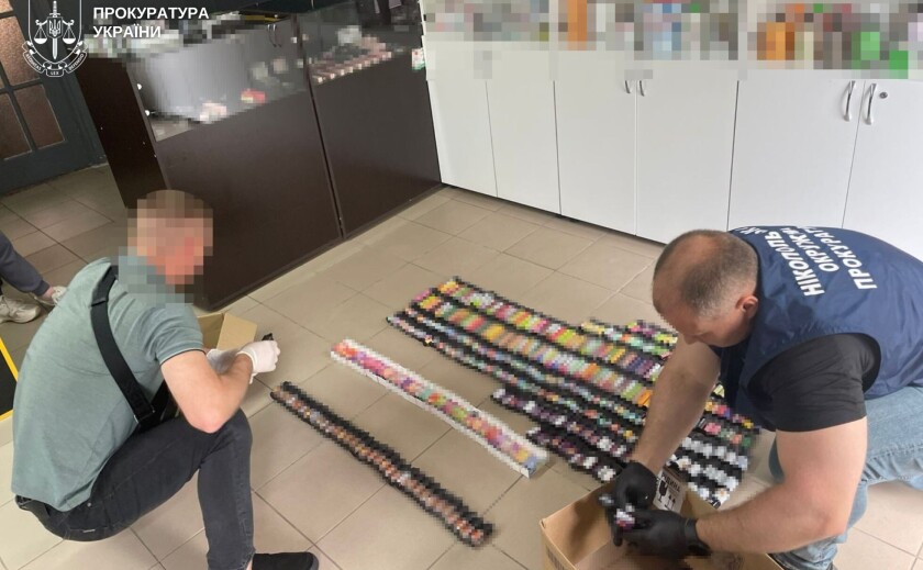 У Нікополі підозрюють підприємця у незаконному виготовленні рідин для електронних сигарет