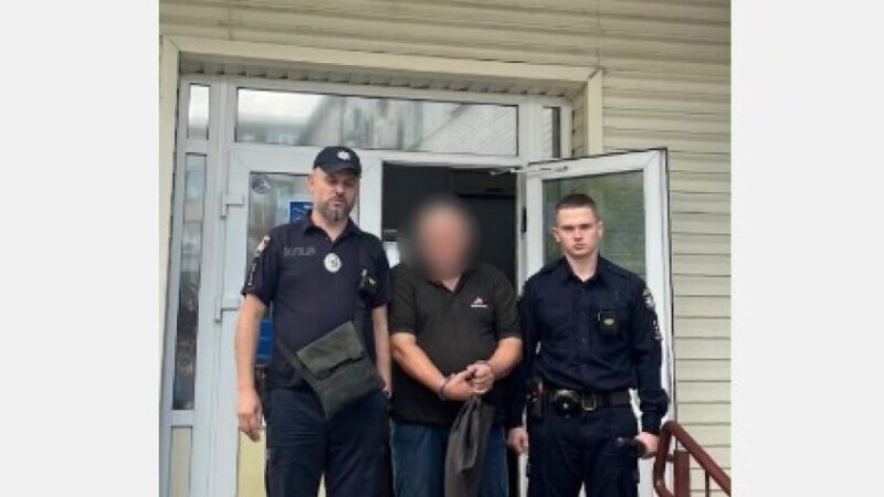У Дніпрі оперативники кримінальної поліції затримали підозрюваного у вбивстві містянина