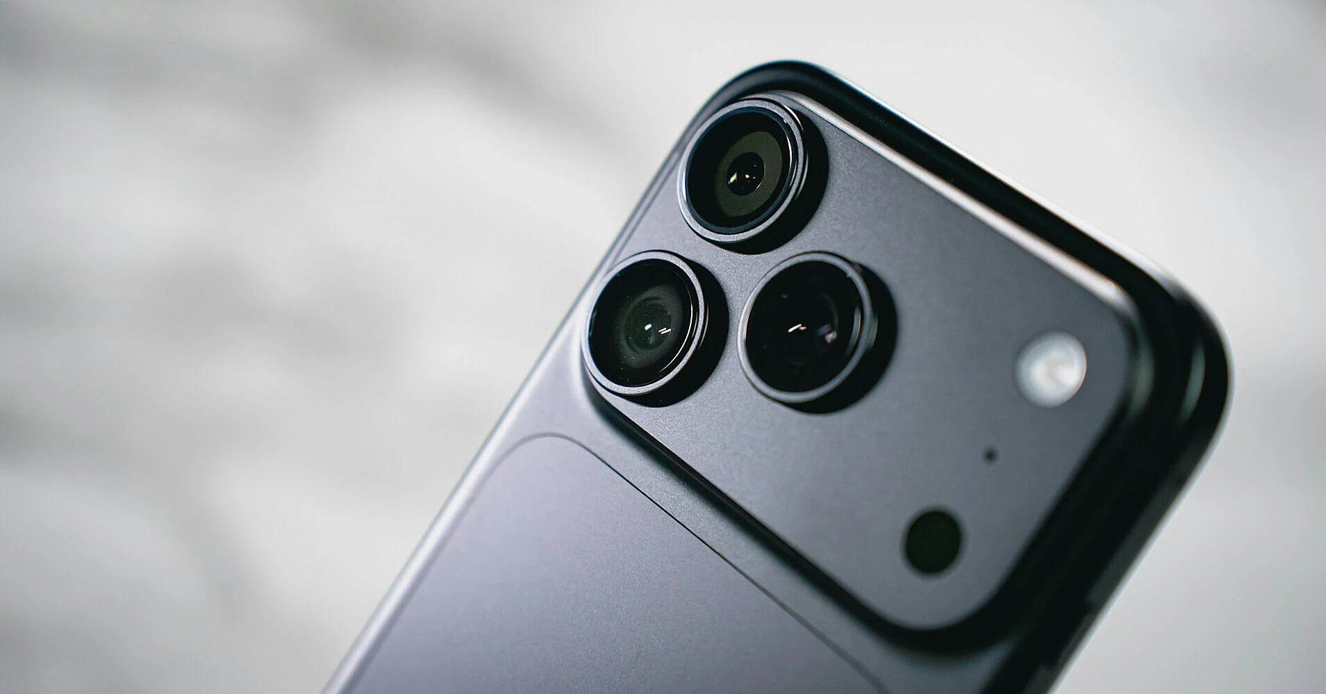 Нова лінійка Apple надійшла у продаж в Україні