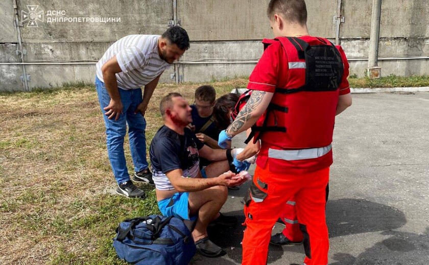 У Дніпрі через ворожу атаку загинули двоє людей, ще восьмеро постраждали