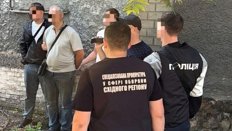 У Дніпрі майора РТЦК підозрюють в отриманні $1500 за переведення військового до тилу