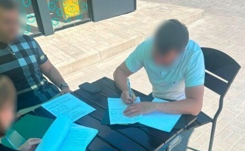 За незаконні викиди забруднюючих речовин в атмосферне повітря судитимуть експосадовця промислового підприємства Дніпропетровщини