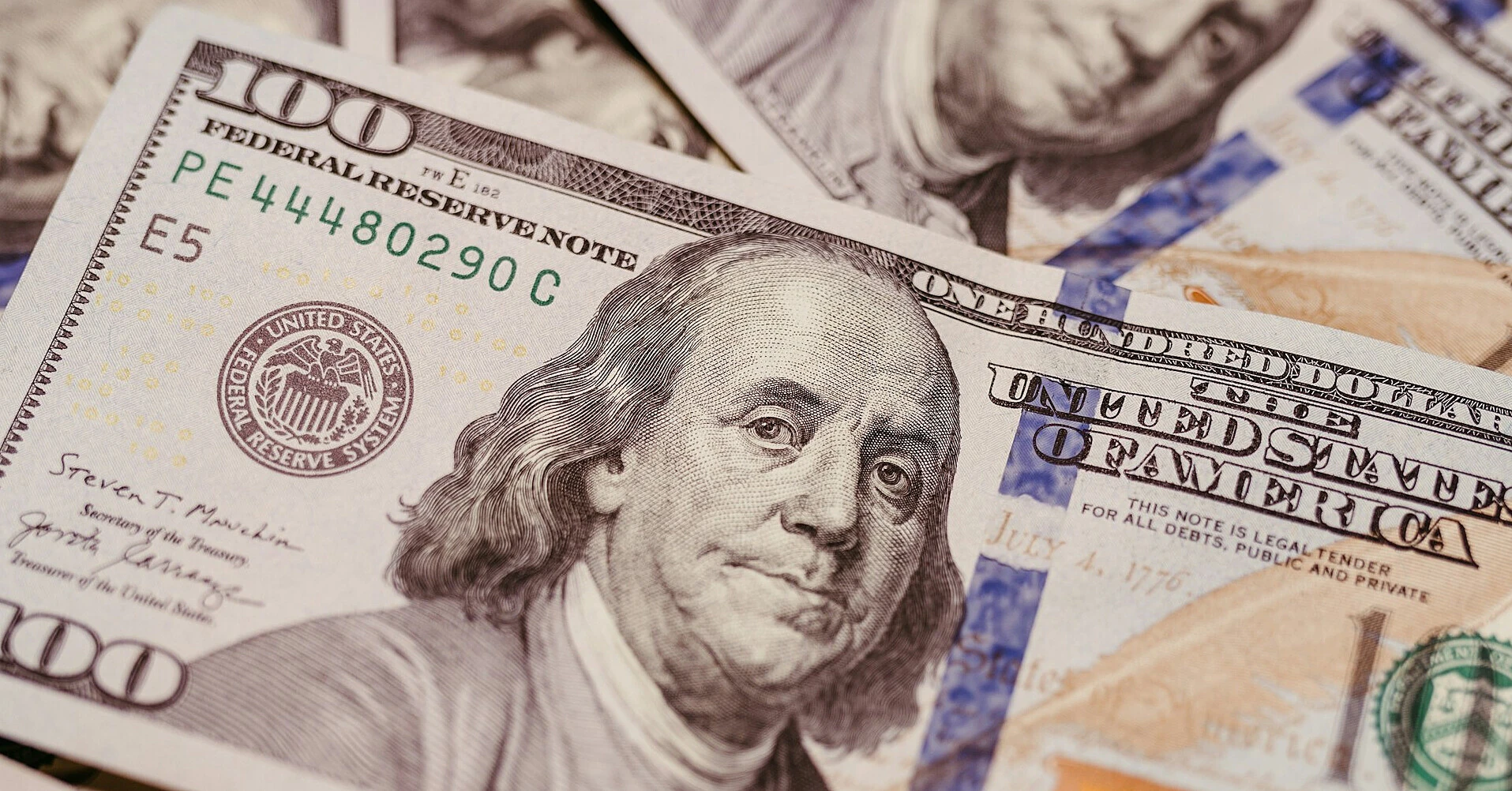 Україна отримає понад 840 млн доларів від Світового банку під гарантію Канади
