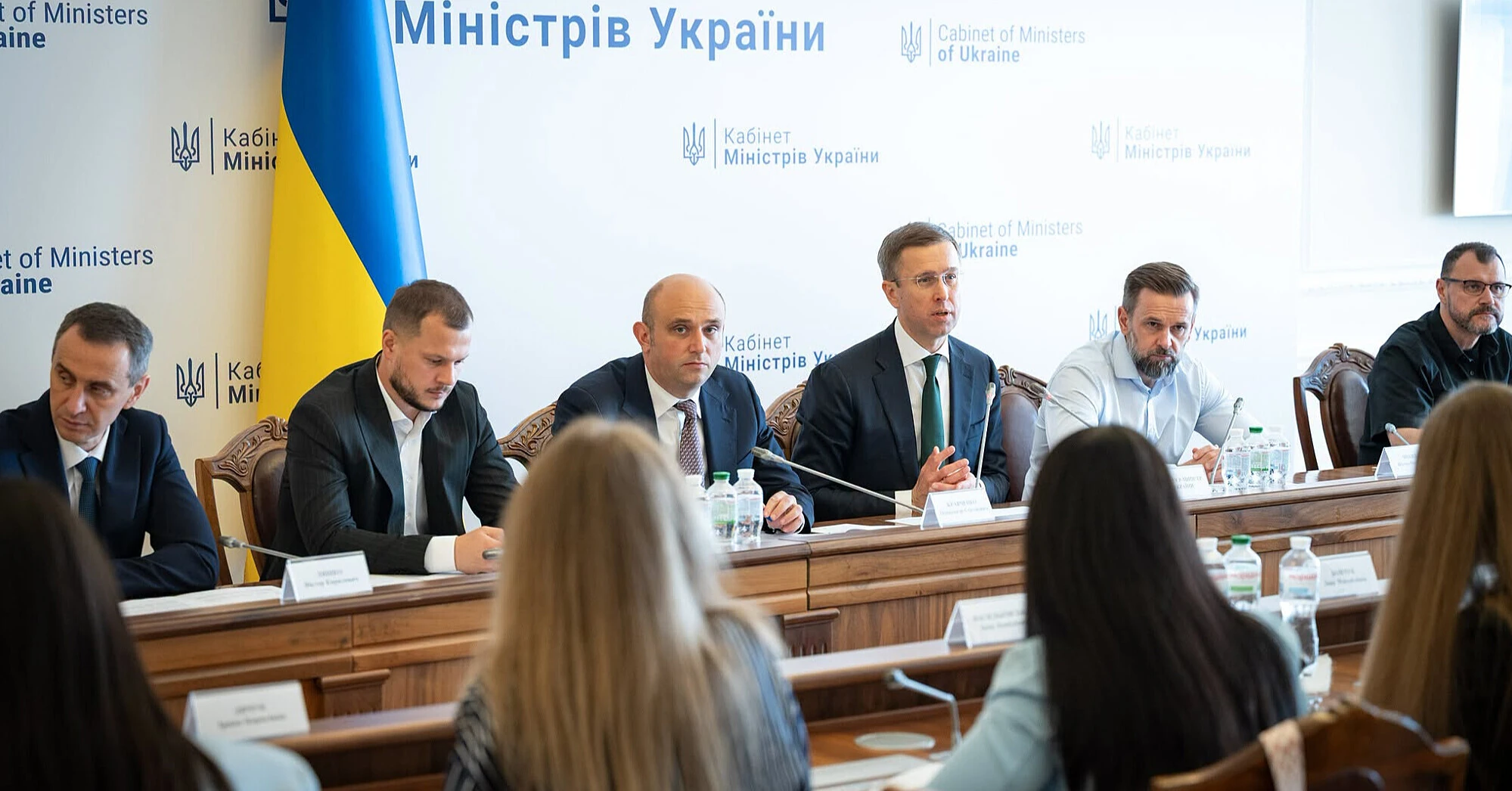 Кабмін готує пільгові кредити та держмайно для постраждалого бізнесу