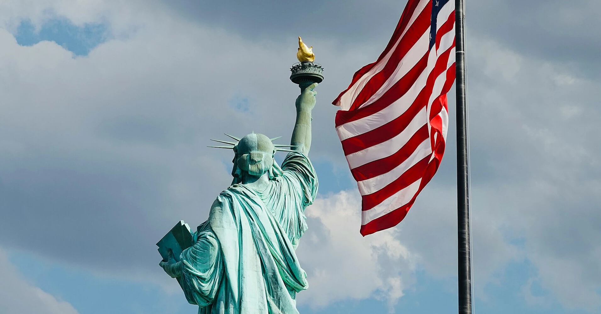 Суд у США заблокував нові обмеження для іноземних студентів і журналістів