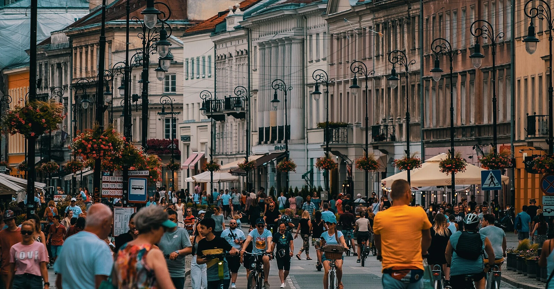 Безробіття у Польщі зросло сильніше за очікування, а кількість вакансій скоротилася
