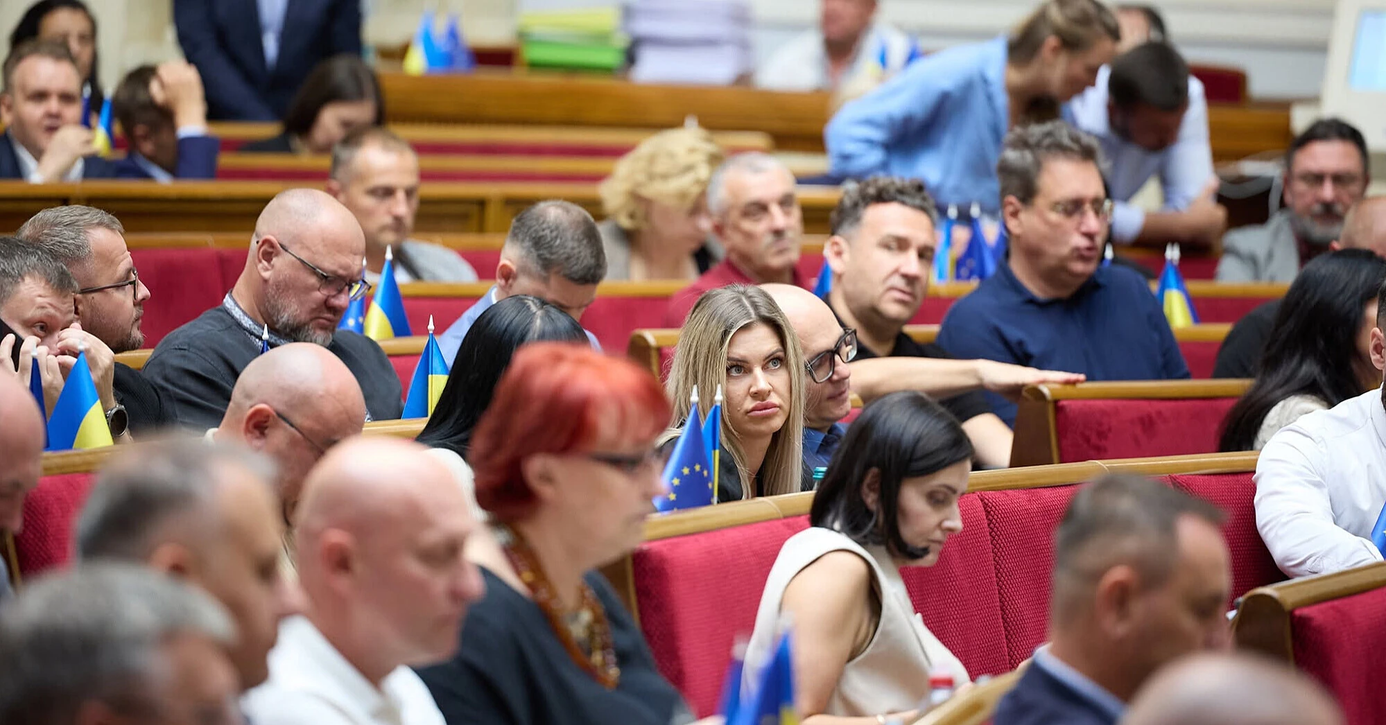 Суперечка щодо фінмоніторингу посадовців загрожує фінансуванню України від МВФ та ЄС – Bloomberg