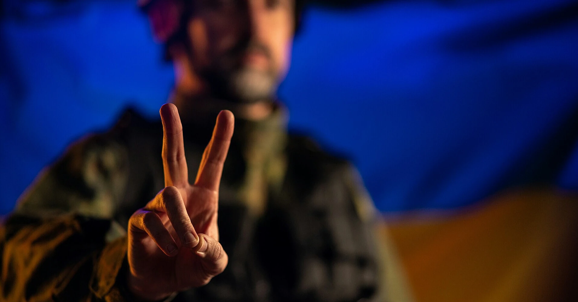 Українці переважно вірять у перемогу, проте абсолютна впевненість знизилася – опитування