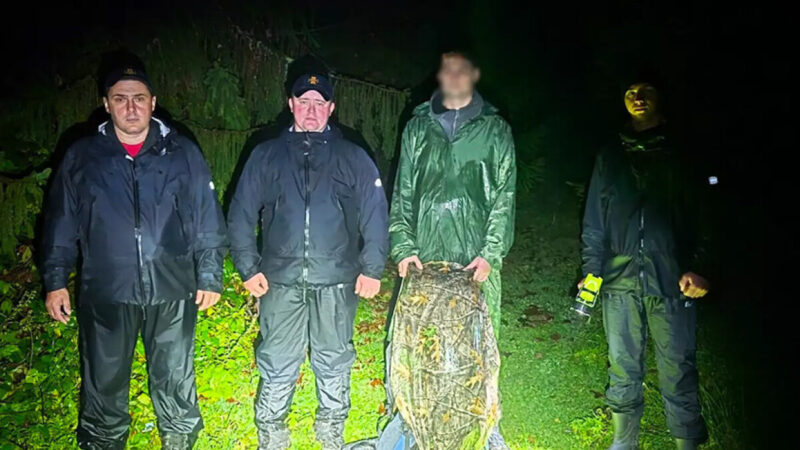 У Карпатах врятували туриста з Кривого Рогу, який заблукав у горах