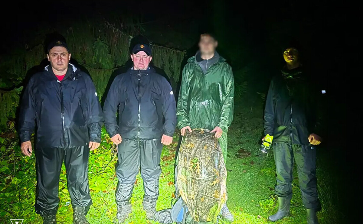 У Карпатах врятували туриста з Кривого Рогу, який заблукав у горах