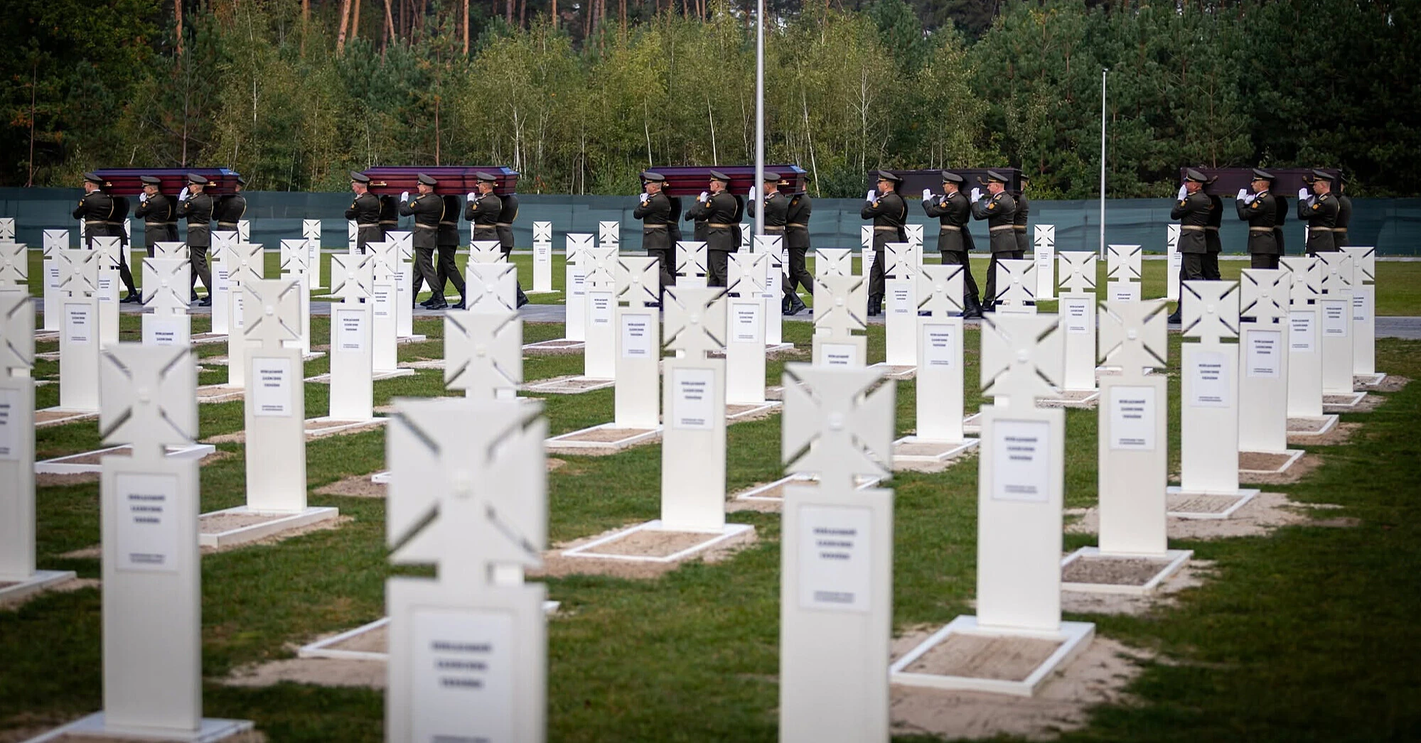 На будівництво військового кладовища уклали новий контракт без торгів