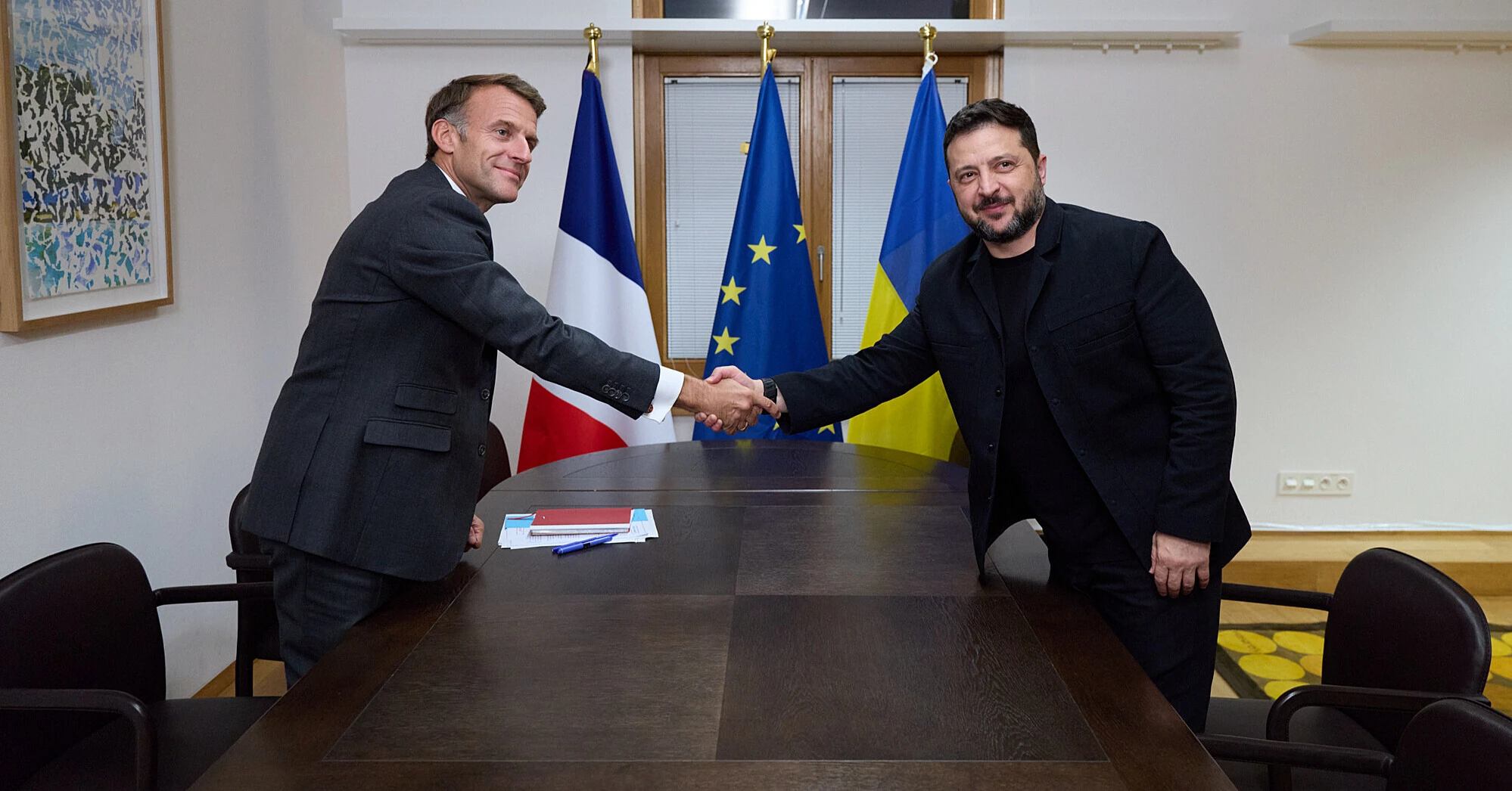 Зеленському стає складніше утримувати увагу Європи до України — Politico