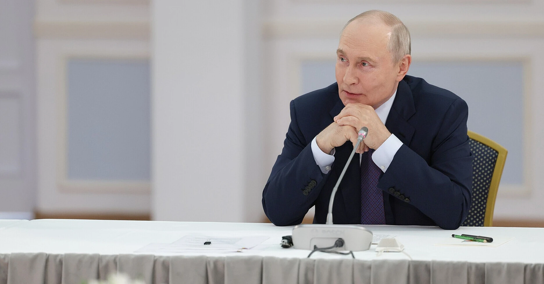Військові витрати Росії у 2026 році наближаються до рекордних 200 млрд доларів – Bloomberg