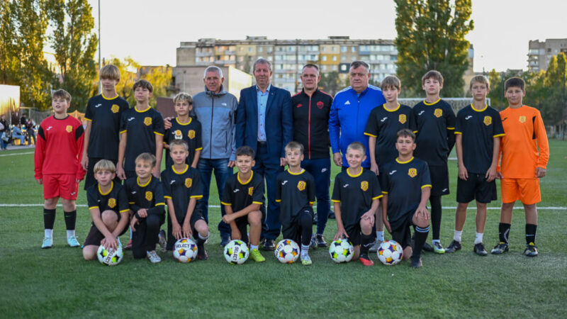 У Кам’янському юні футболісти зіграли Кубок ДЮФШ «Надія»