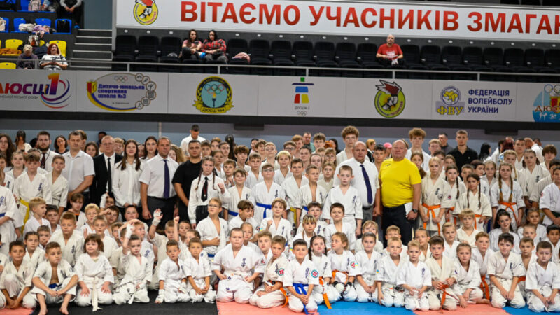 Понад 300 спортсменів змагалися на Кубку Кам’янського з кіокушин карате