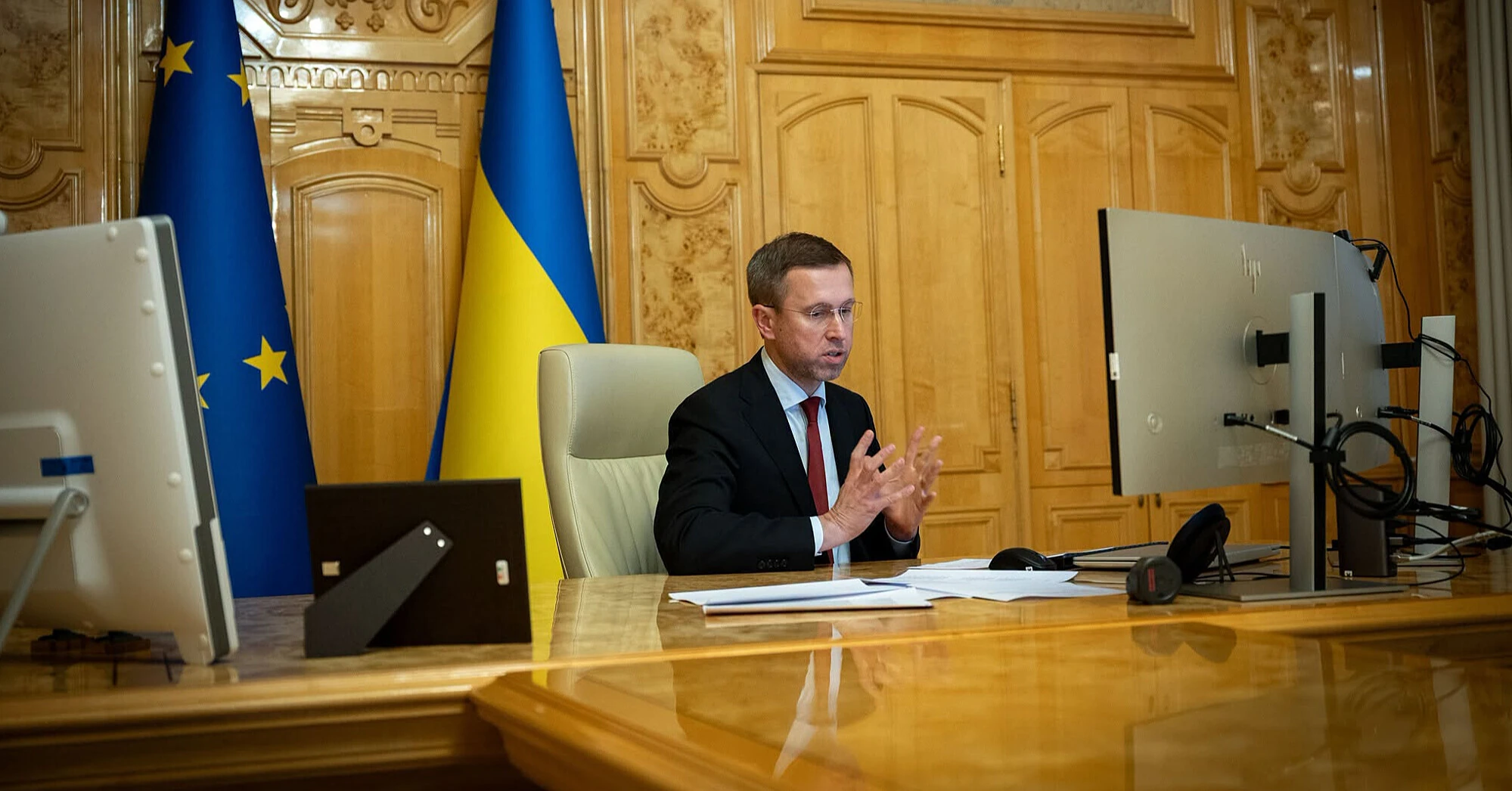 Кабмін дав старт експерименту з медичними дронами в Україні