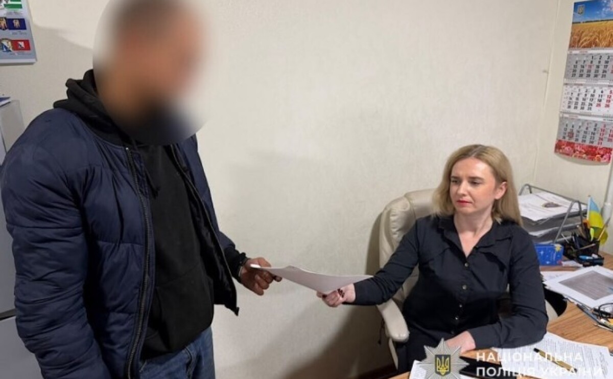Викрав мопед та втік: слідчі Дніпра повідомили про підозру 23-річному чоловіку