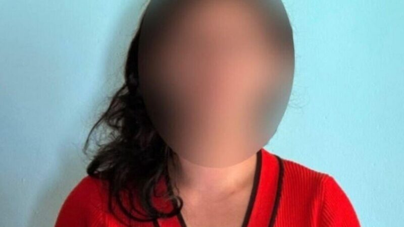 У Самарі жінка зайшла «попити водички» і винесла майже 200 тисяч грн