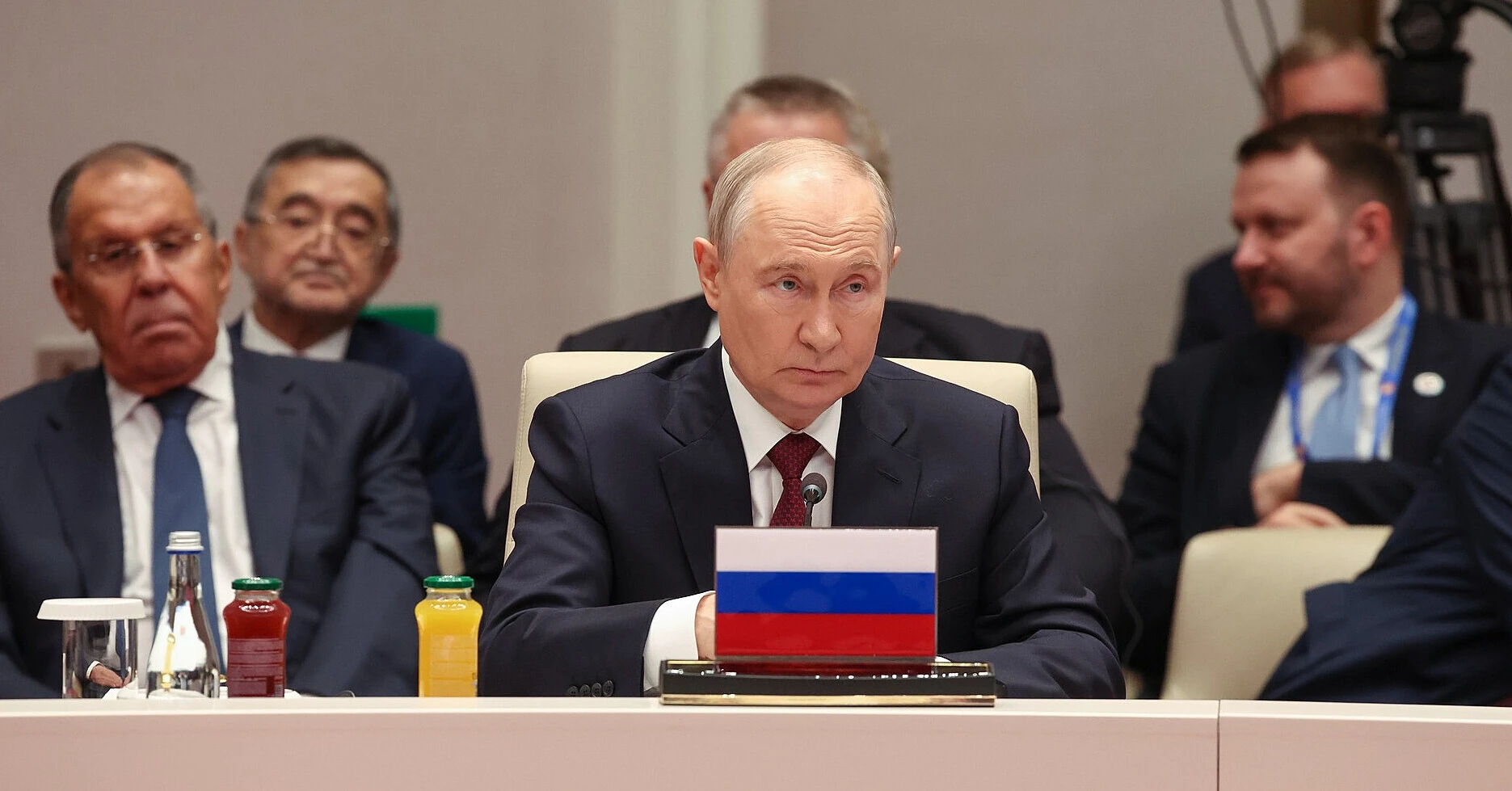 WSJ: Путін хоче обговорити завершення війни в Україні з Трампом та Сі