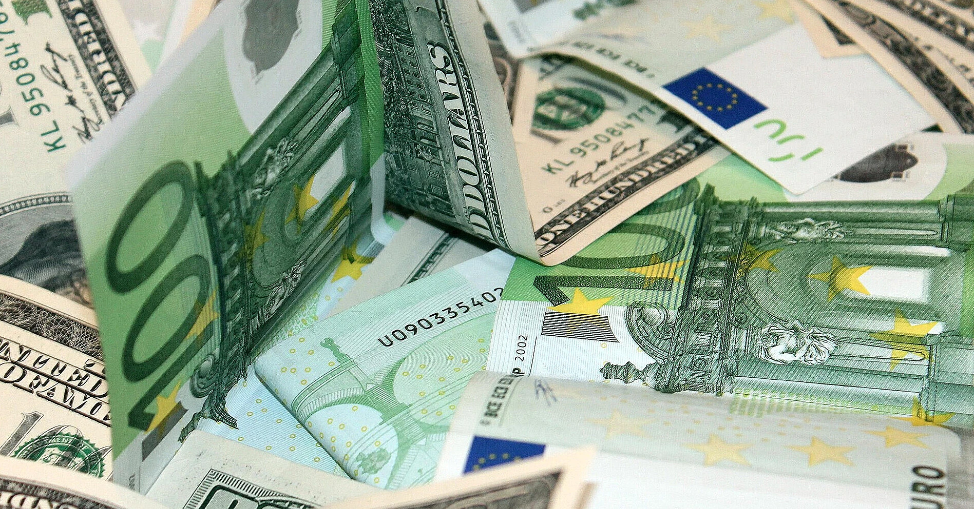 Після рекордних вкладень в ШІ інвестори різко пригальмували: що їх насторожило