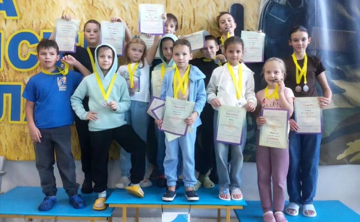Юні плавці з Кривого Рогу здобули 18 медалей на турнірі в Кам’янському